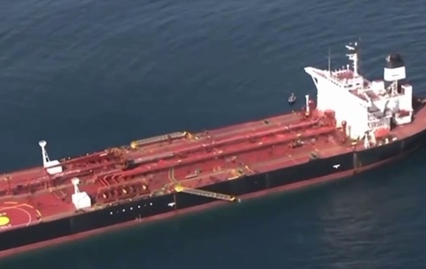 Новини світу - Франція відпустила затриманий "тіньовий" танкер разом з капітаном