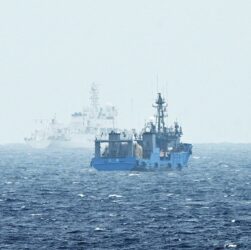 Новини світу - Китай і Філіппіни звинуватили одне одного у зіткненні суден