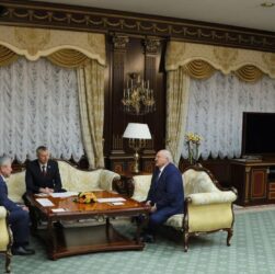 Новини світу - Лукашенко вперше "засвітив" Орешник - ЗМІ