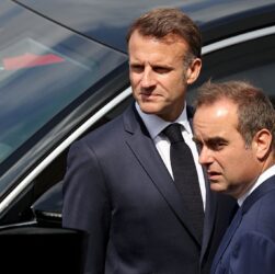 Новини світу - Макрон дав завдання премʼєру Франції, який подав у відставку