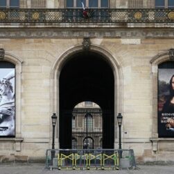 Новини світу - Макрон відреагував на зухвале пограбування Лувру