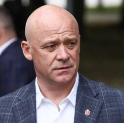 Новини України - Мер Одеси зааявив, що його збираються позбавити громадянства