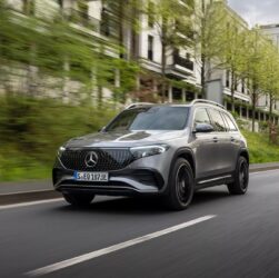 Авто новини - Mercedes знімає з виробництва свій найдоступніший електрокар