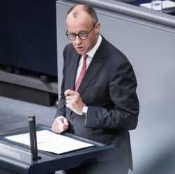 Новини світу - Мерц очікує, що США звільнять німецький підрозділ Роснефті від санкцій