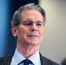 Новини бізнесу - Міністр фінансів США сказав, коли Трамп і Сі укладуть угоду щодо TikTok