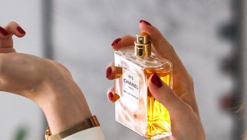 Новини України - Мистецтво пахнути гарно: як правильно і куди наносити парфуми