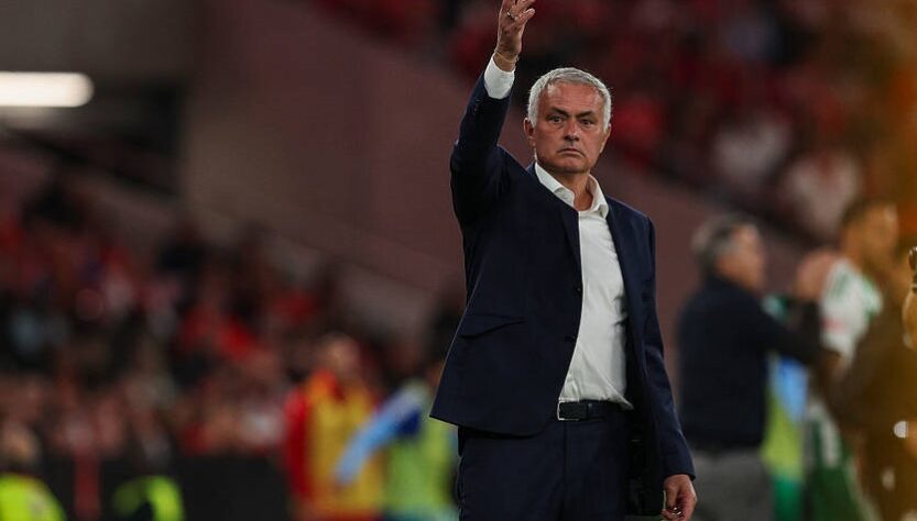 Новини спорту - Моурінью оцінив підготовку Бенфіки до матчу з Порту на тлі хвороби гравців