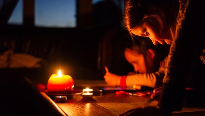 Новини України - На Донеччині лунали вибухи: три міста без світла