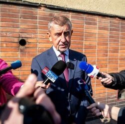 Новини світу - На виборах у Чехії перемагає партія колишнього премʼєра Бабіша