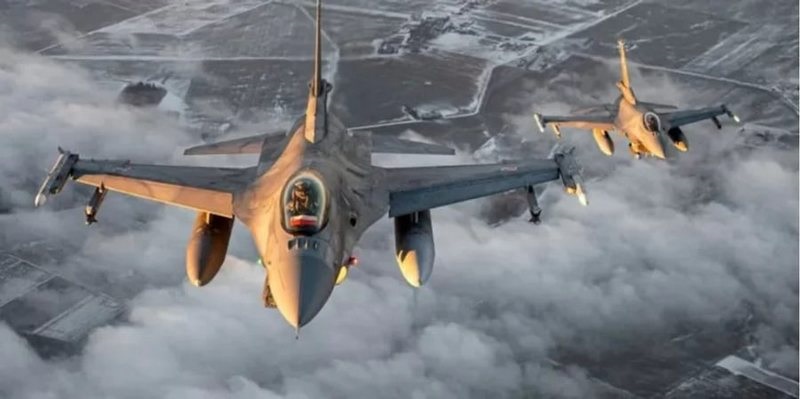 Новини світу - НАТО тричі перехоплювало літаки РФ над Балтикою