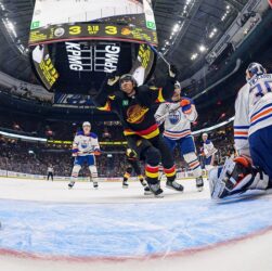 Новини спорту - НХЛ: Ванкувер і Калгарі святкують перемоги