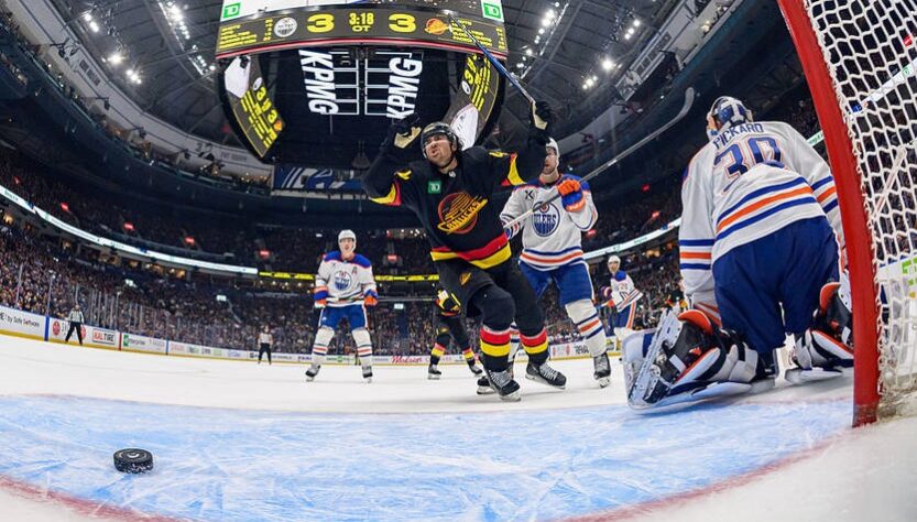 Новини спорту - НХЛ: Ванкувер і Калгарі святкують перемоги