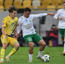 Новини спорту - Нова версія львівського дербі: Рух і Карпати об’єдналися і вийшли на поле