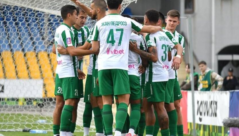 Новини спорту - Один гравець, пенальті й автогол зробили результат гри Олександрія-Карпати