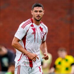 Новини спорту - Перемогу Олімпіакосу над Ларисою дав дубль гравця