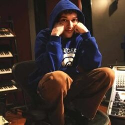 Новини культури - Переможці Євробачення-2024 Nemo приїхали до Києва