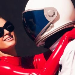 Новини культури - Періс Гілтон повторила легендарний образ Брітні Спірс до Гелловіна