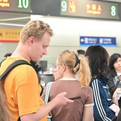 Новини світу - Росіянам масово блокують виїзд за кордон через повістки - соцмережі