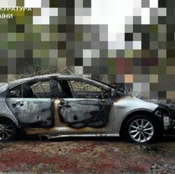 Новини України - Росіяни обстріляли авто в Херсоні, поранено дітей