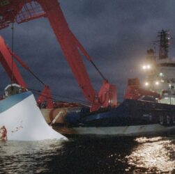 Новини світу - Росіяни використовують затонулий пором для шпигунства у Балтиці - ЗМІ