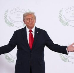 Новини світу - Трамп: Ніколи не закликав Зеленського здати Донбас