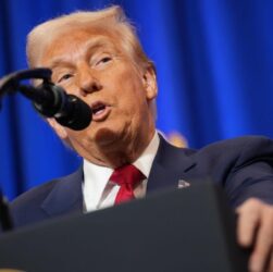 Новини світу - Трамп вимагає в Мін'юсту США $230 млн компенсації