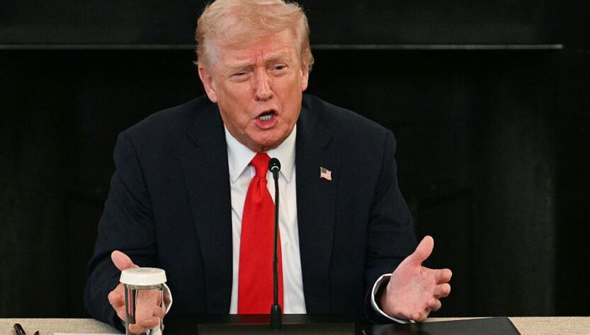 Новини політики - Трамп вірить, що врегулює війну РФ проти України