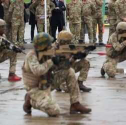 Новини світу - У Бельгії над військовим об'єктом кружляли невідомі дрони