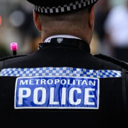 Новини світу - У Британії затримали трьох російських шпигунів