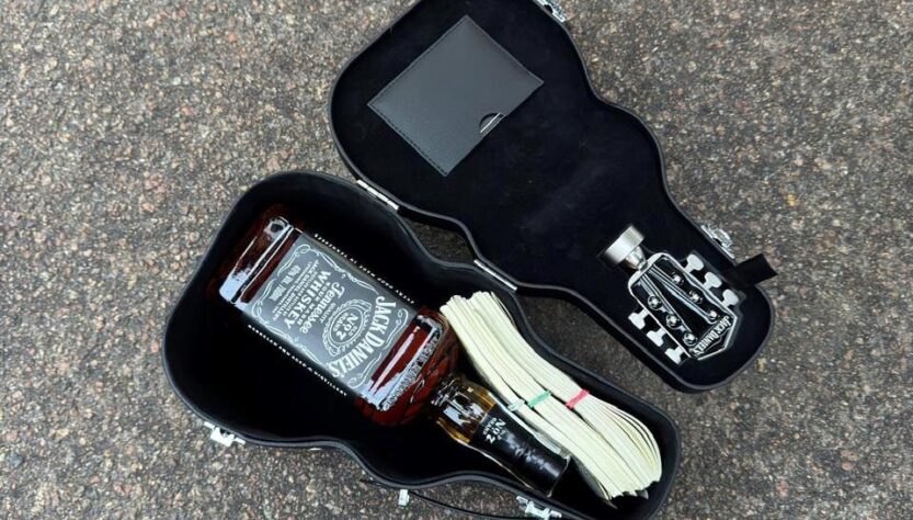 Новини Києва - У Києві поліцейський вимагав $25 тисяч у бізнесмена