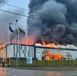 Новини України - У Львові горить індустріальний парк