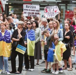 Новини світу - У Німеччині сотні угорців видавали себе за біженців з України