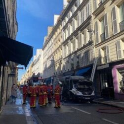 Новини світу - У Парижі біля резиденції прем'єра прогримів вибух