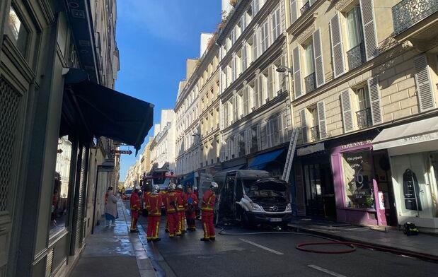 Новини світу - У Парижі біля резиденції прем'єра прогримів вибух