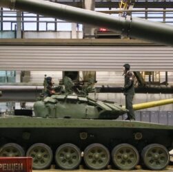 Новини світу - У РФ обвалюється виробництво ВПК