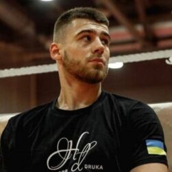 Новини спорту - Українському боксеру вдалося завершити поєдинок унічию