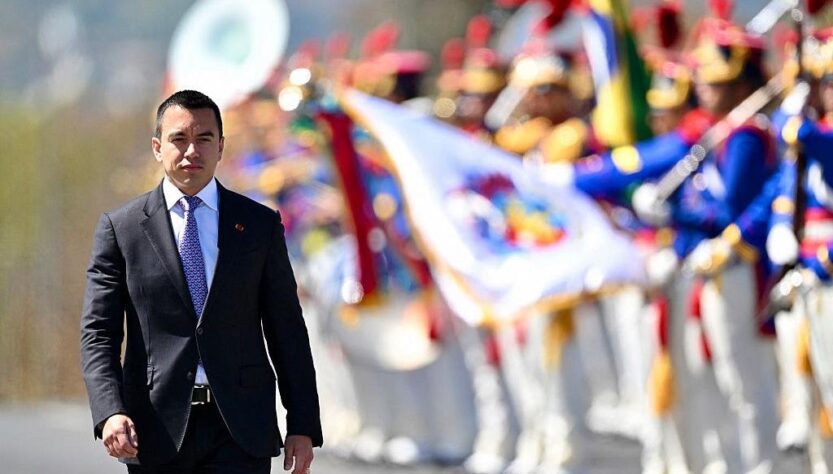 Новини світу - В Еквадорі натовп атакував автомобіль президента