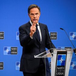 Новини світу - В НАТО виникла сварка через російські літаки - ЗМІ