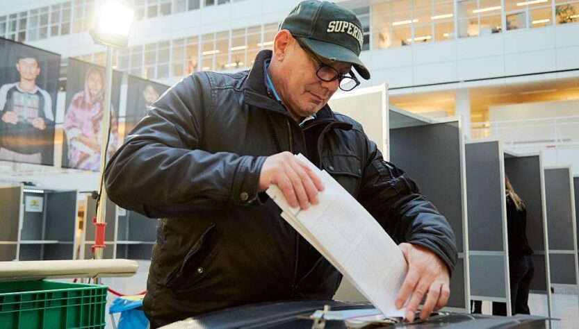 Новини світу - В Нідерландах почались дострокові парламентські вибори