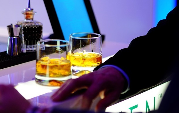 Технології - Вчені виявили ділянку мозку, яка утримує алкоголіків у залежності