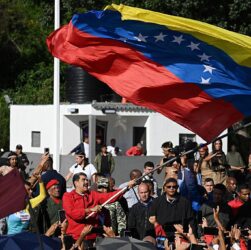 Новини світу - Венесуела закрила посольство в Норвегії після "нобелівки" опозиціонерці