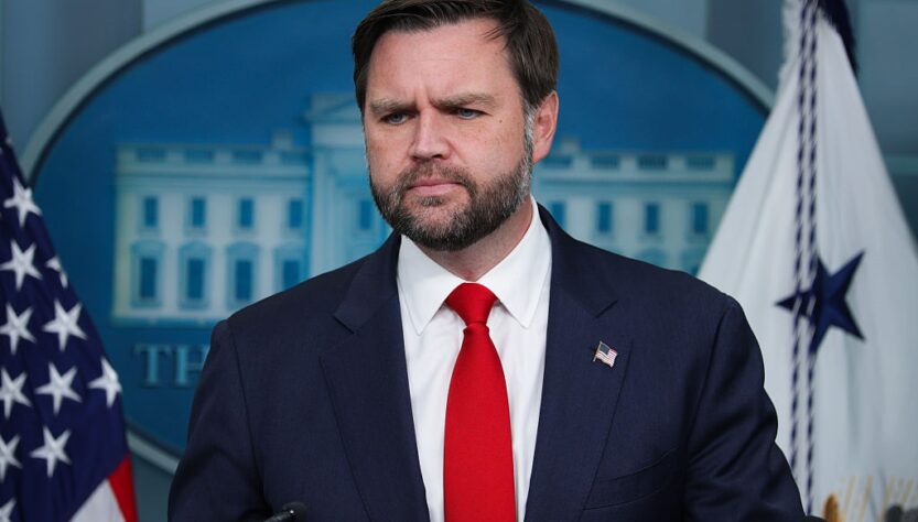 Новини світу - Венс пригрозив Китаю на тлі торгівельного конфлікту