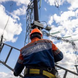 Новини України - Відключення світла діють у 12 областях - Укренерго