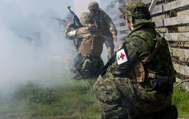 Новини України - Військових після удару по Гончарівську переміщують