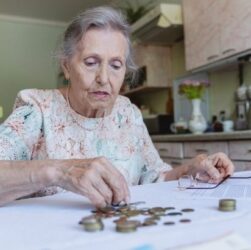 Без категорії - Всі надії - на суд: через що пенсіонери позиваються до Пенсійного фонду