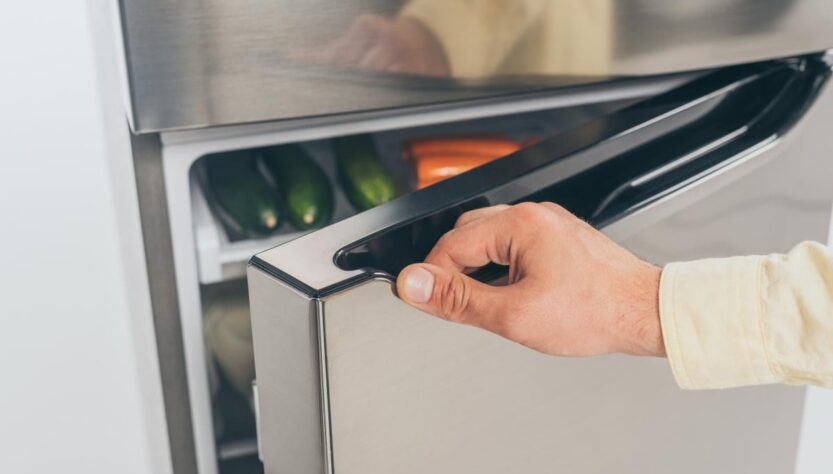 Новини України - Як розморозити холодильник: поради для щоденного комфорту