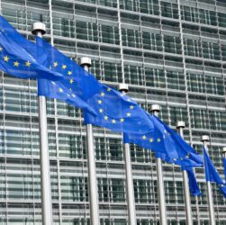 Новини світу - ЄС вливає мільярди в оборонну промисловість