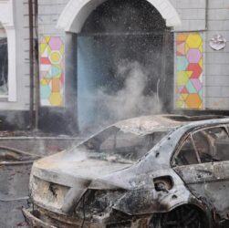 Новини світу - З'явилося відео удару Росії по дитсадку в Харкові