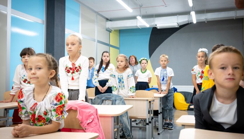 Новини України - За кордоном верифікували перші суботні та недільні українські школи