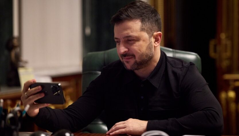 Новини України - Зеленский анонсував активізацію ударів по РФ